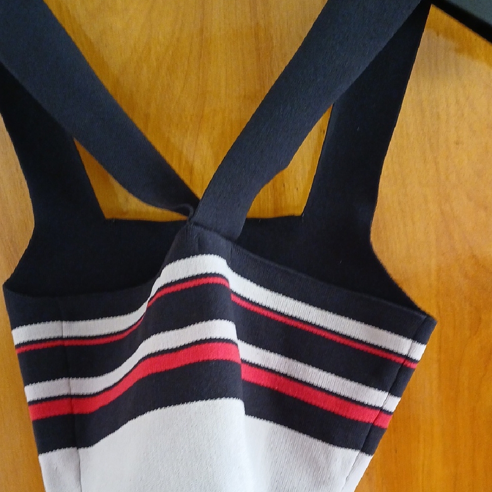 Kendall & Kylie Black and White Striped Top S NWT - Picture 4 of 4